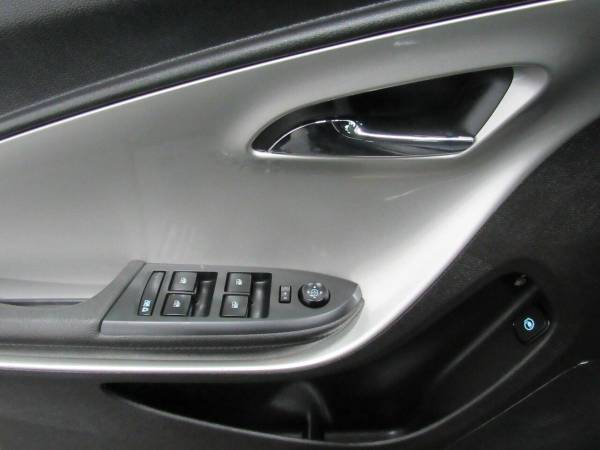 2013 Chevrolet Chevy Volt Base 4dr Hatchback - $8,994 (+ Automotive Connection)