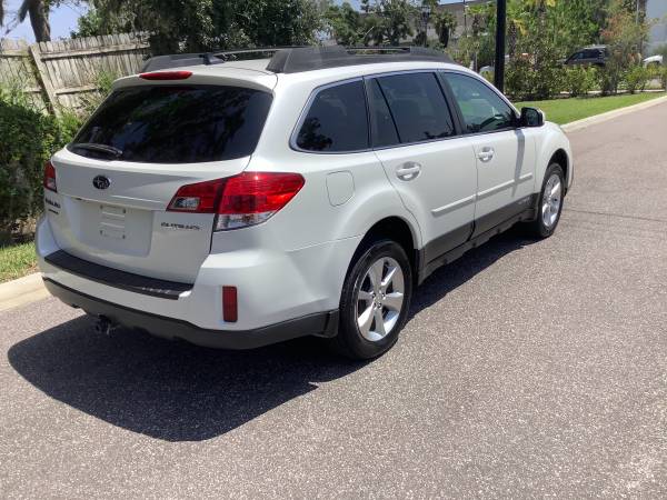 2013 Subaru Outback Limited.One Owner!New Tires!Loaded! - $9,700 (Sarasota)