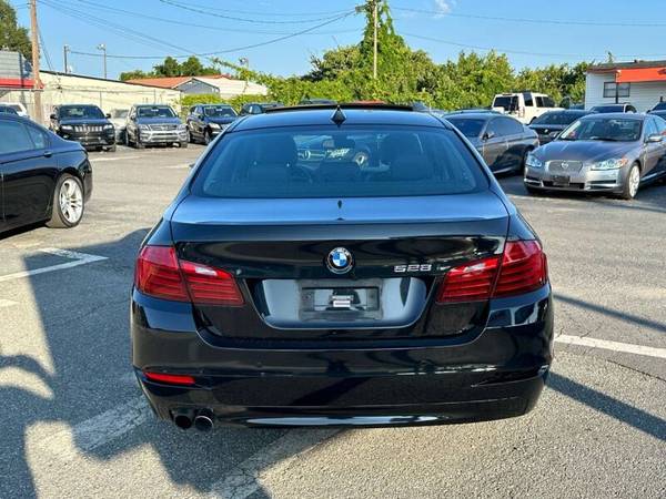 2015 BMW 528i 4dr Sedan - $13,999 (Charlotte)