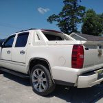 2012 *Chevrolet* *Avalanche *4WD Crew Cab LTZ* WHITE - $16,900 (Carsmart Auto Sales /carsmartmotors.com)