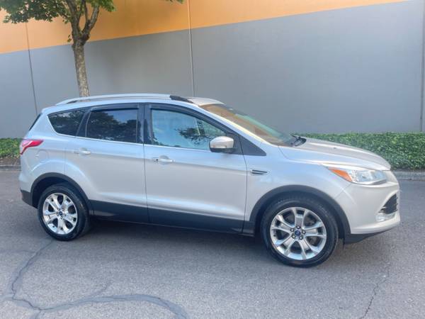 2014 FORD ESCAPE TITANIUM 4DR SUV ECOBOOST/CLEAN CARFAX - $11,995