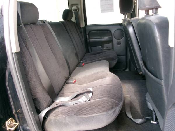 2005 Dodge Ram 1500 Laramie Quad Cab Short Bed 2WD - $5,200 (Wilmington)