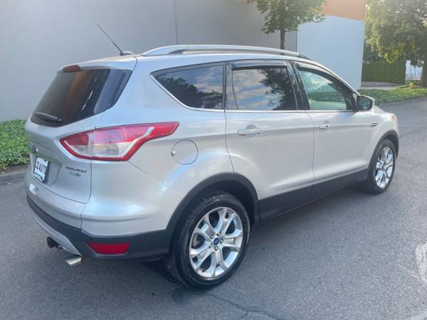 2014 FORD ESCAPE TITANIUM 4DR SUV ECOBOOST/CLEAN CARFAX - $11,995