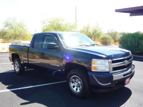 2010 CHEVY 1500 EXTRA CAB WORK TRUCK WITH TOOL BOXES - $10,995 (NORTH PHOENIX)