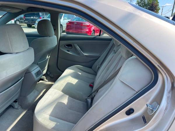 2010 Toyota Camry LE - $3,995 (Toyota Camry)