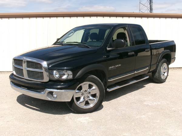 2005 Dodge Ram 1500 Laramie Quad Cab Short Bed 2WD - $5,200 (Wilmington)