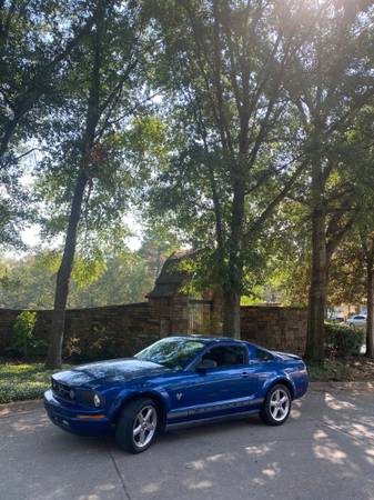 2009 MUSTANG 45TH ANNIVERSARY EDITION - $7,850 (Hot Springs)