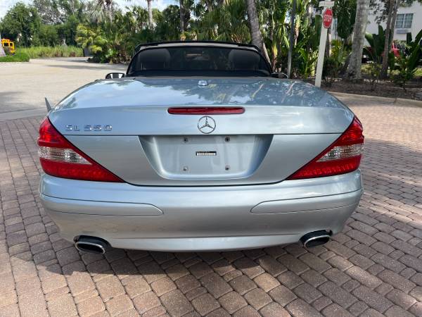 2007 Mercedes SL550 only 65k miles CLEAN + WARRANTY - $19,999 (Fort Myers)